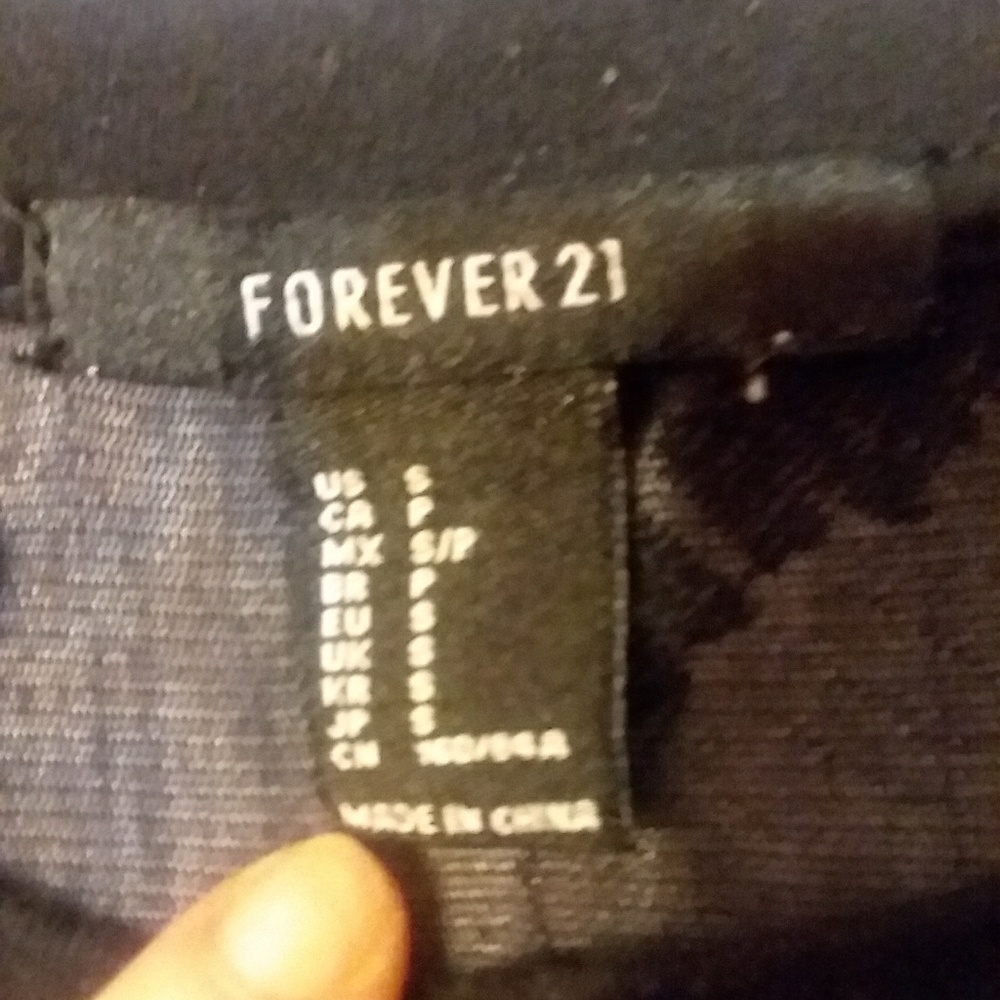 Forever 21 Sheer - Picture 3 of 4